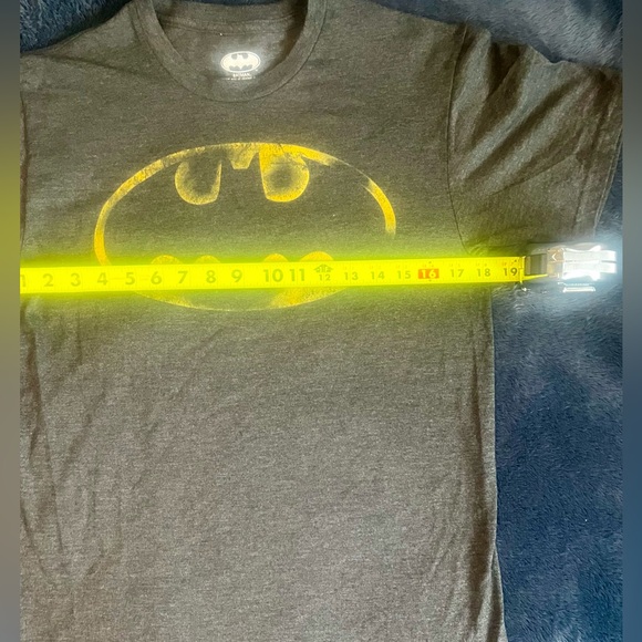 Batman T-Shirt - Picture 3 of 5